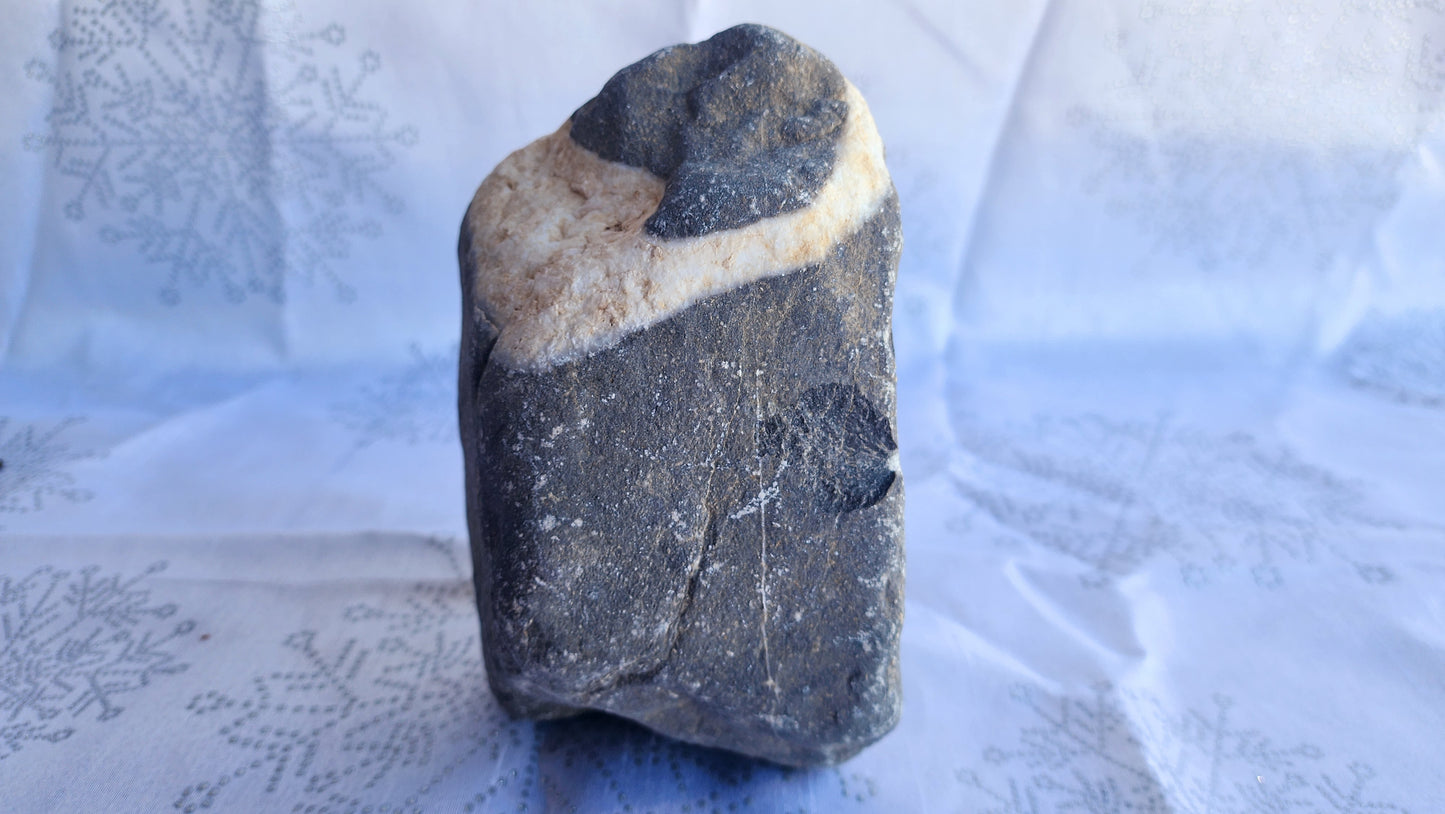 🪨 Wishing Stone – Rock #3: The Legend Lives Here - Love Rock